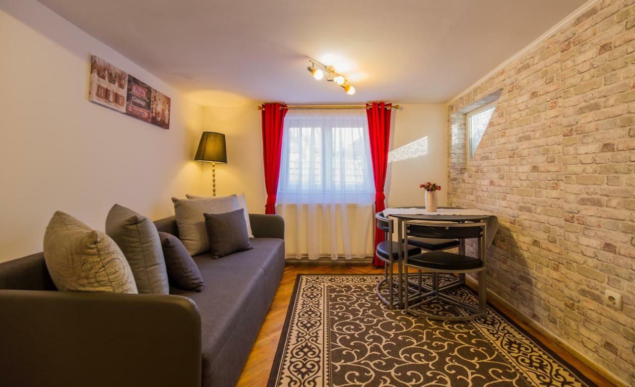 Rooftop Central Apartment Брашов Экстерьер фото